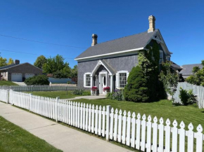 Charming Historic Payson Home Built 1875